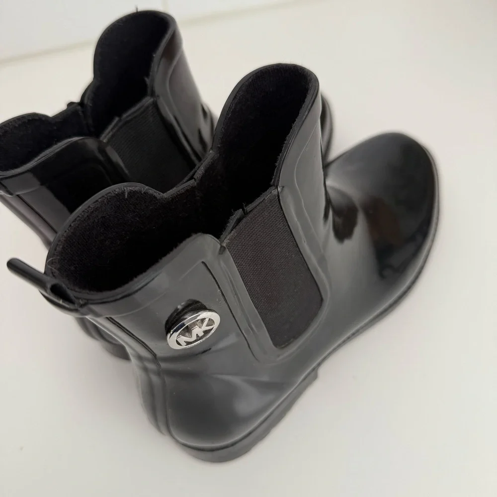 Michael Kors Women’s Black Glossy Patent Chelsea Rain Boots Logo Ankle Size 8M